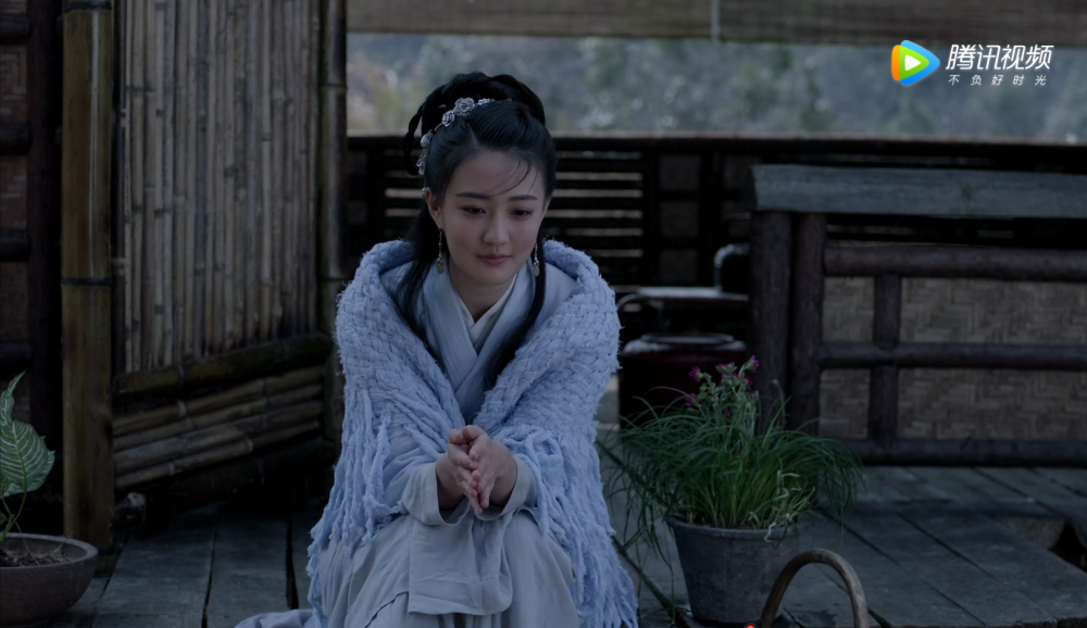 那是你没见过苏语凝的十大造型,端庄典雅至极_腾讯新闻