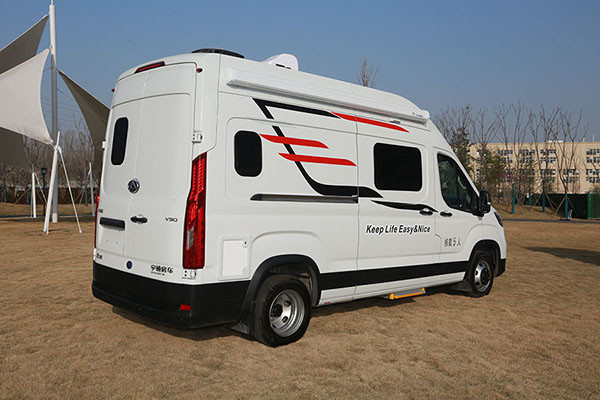 宇通大通房车b311国六b型房车 现车在售