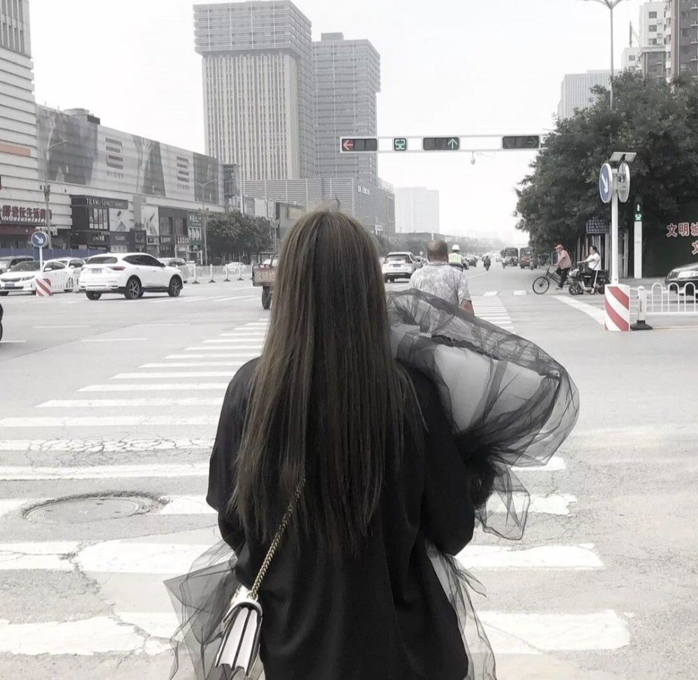 不露脸温柔女生头像我能否停止这场追逐温柔女头