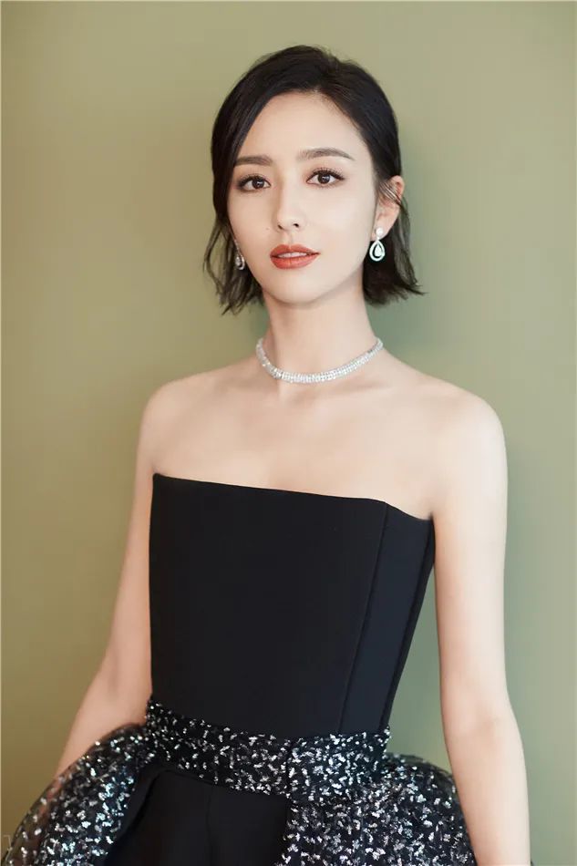 佟丽娅|这届明星粉丝有多“狠”？邓伦、杨超越、佟丽娅皆受过“威胁”