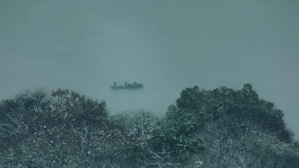 《春江水暖》影评：可惜了！入围戛纳，却无缘院线，我为这国产良心叫屈！