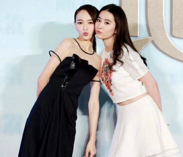 有种"新任闺蜜"叫刘亦菲唐嫣,和杨幂曾是铁三角,现在都变了?