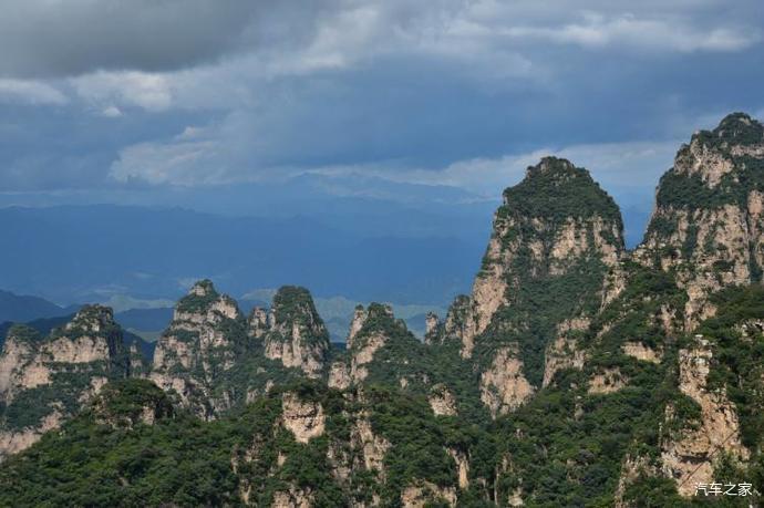不忘历史携家人畅游红色教育基地狼牙山
