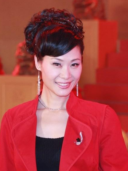 55岁于文华近况曝出,曾多次登上春晚,今只能靠走穴商演赚钱