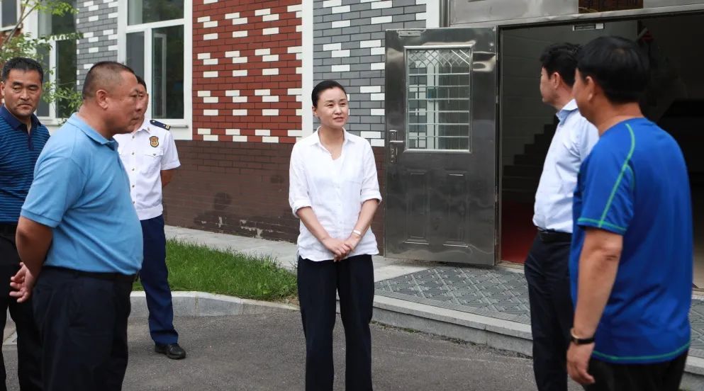 县委副书记,县长庄亚男检查指导防汛防台风工作