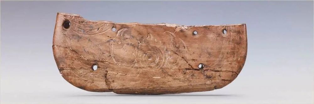 河姆渡遗址|富有艺术感的牙齿——河姆渡文化双鸟朝阳纹牙雕