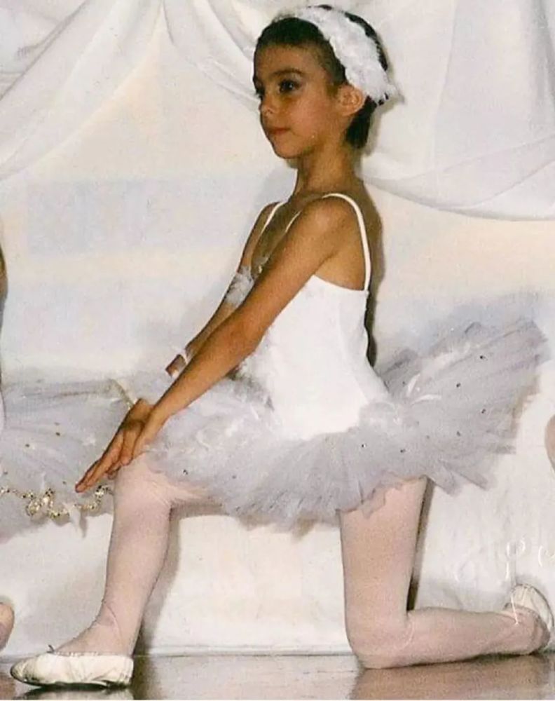 王漫妮|交往51个女友的全球第一高富帅，竟被现实版“王漫妮”征服了？