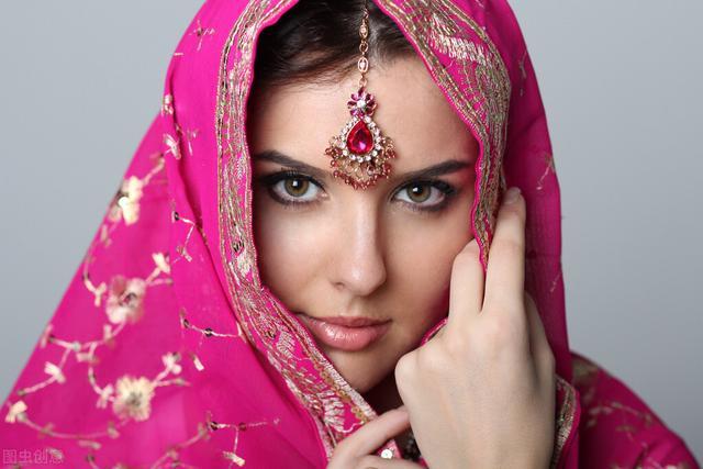 服装|民俗服装有多美？人类发展历史上的各民族服装，有什么智慧体现