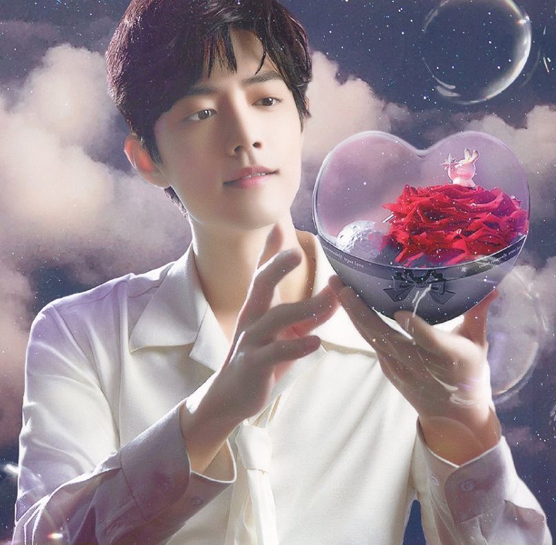 肖战|两月一更动态刷爆全网，七夕代言品牌不够卖，肖战不愧是顶流体质