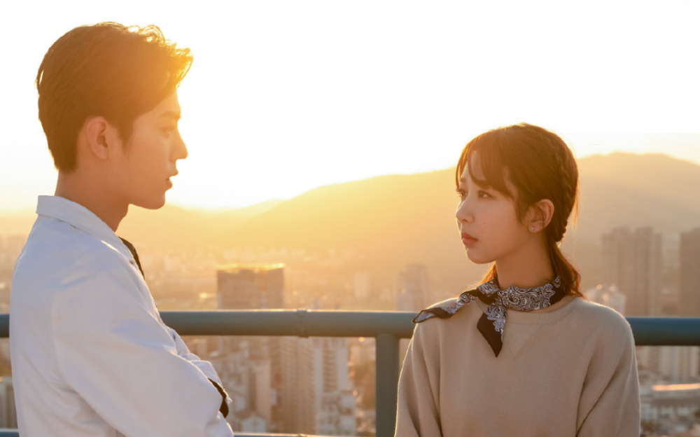 肖战|两月一更动态刷爆全网，七夕代言品牌不够卖，肖战不愧是顶流体质