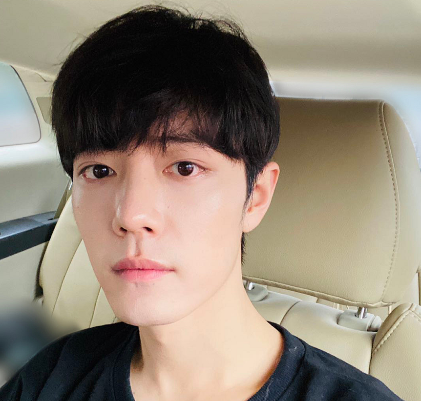 肖战|两月一更动态刷爆全网，七夕代言品牌不够卖，肖战不愧是顶流体质