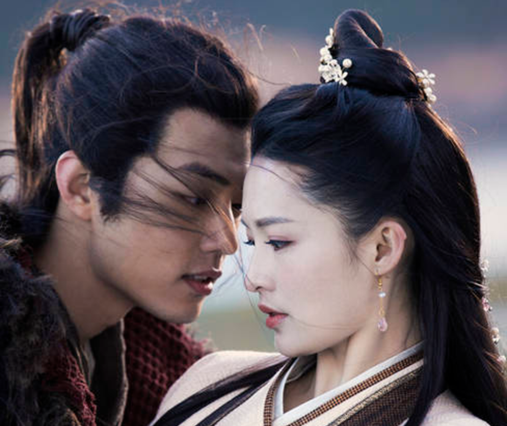 肖战|两月一更动态刷爆全网，七夕代言品牌不够卖，肖战不愧是顶流体质