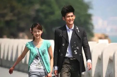 郑爽|张翰说郑爽和正常人不一样，宁静说她太夸张，大家的点评都很中肯