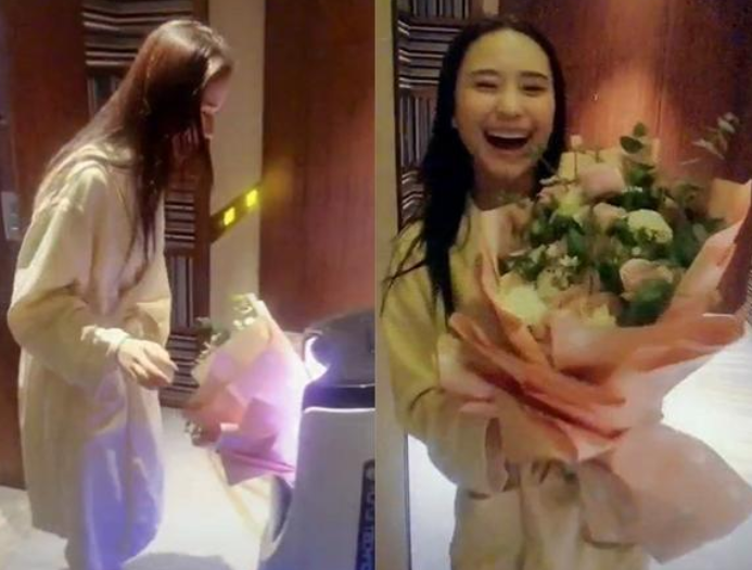 窦骁|窦骁七夕夜为女友献上爱心礼物，何超莲看到后喜出望外，手捧礼物开怀大笑