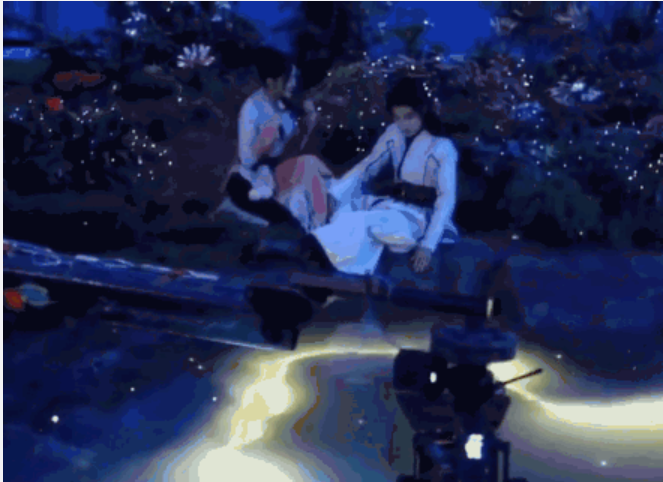 央视|央视主持人力赞肖战“是金子总会闪光”，标志着肖战能复出了？