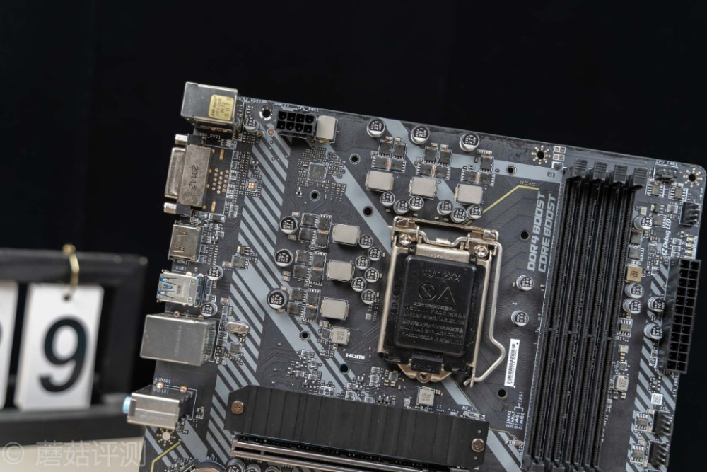 不以电感数量,论供电能力好坏,微星mag b460m火箭炮主板 评测_腾讯