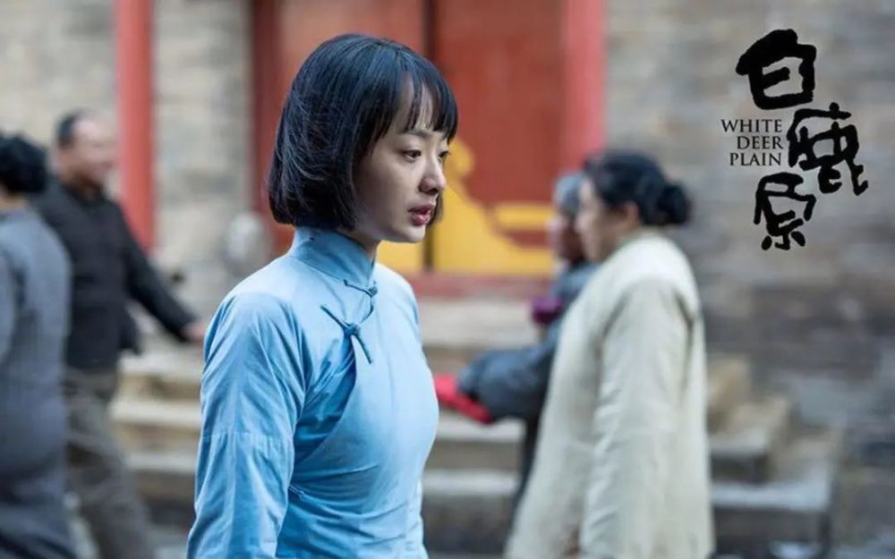 孙铱|她是什么来头，抢戏、加戏一个不落，还跟好多男演员不清不楚