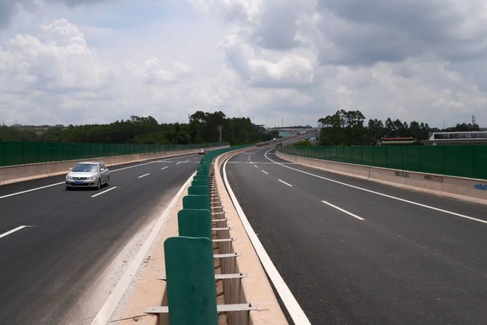 广昆高速玉铁高