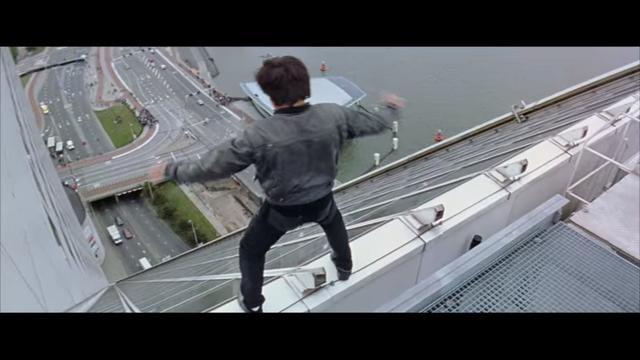 成龙|成龙悼念陈木胜遗憾此生无缘再合作，两人作品曾被保险公司拉入黑名单