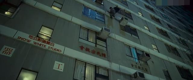 成龙|成龙悼念陈木胜遗憾此生无缘再合作，两人作品曾被保险公司拉入黑名单