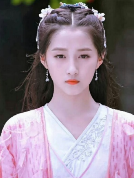 关晓彤|继《琉璃》之后，成毅又一新作提上日程，女主是国民闺女关晓彤？