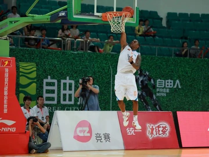 cba球队|CBA球队迁移，夹杂的是球迷的五味杂陈