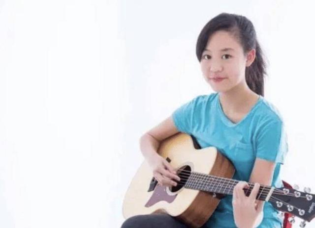 刘銮雄|刘銮雄女儿家中练舞，曝光豪宅，曾获父亲赠送2.5亿钻石