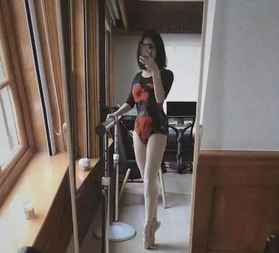 刘銮雄|刘銮雄女儿家中练舞，曝光豪宅，曾获父亲赠送2.5亿钻石