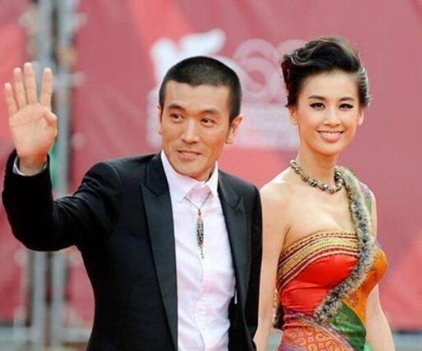 黄圣依|黄圣依“风光少奶奶”的背后，杨子身边频频出现“翻版黄圣依”！