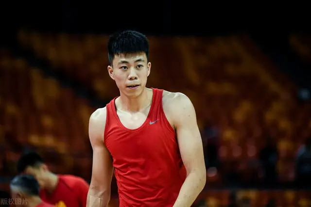 辽宁队的张镇麟入选中国男篮大名单,为何郭艾伦和赵继伟没有入选?