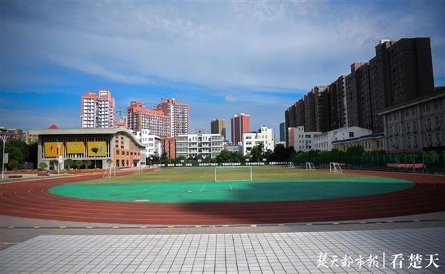 实现教育从品质到品牌转变武汉市盘龙一中抢占优质教育高地
