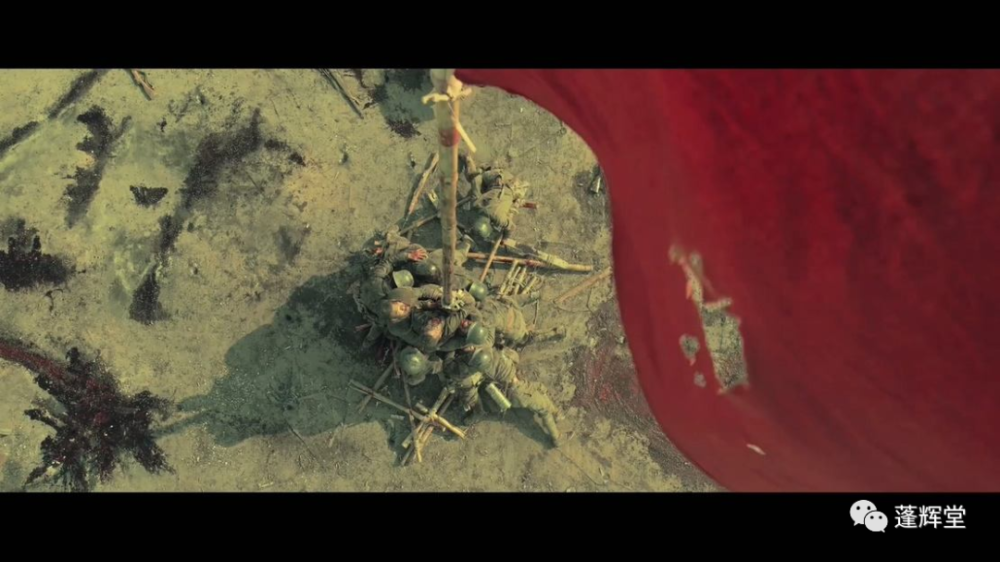 八佰|《八佰》导演好好学学《血战台儿庄》，和鬼子同归于尽该怎么拍？