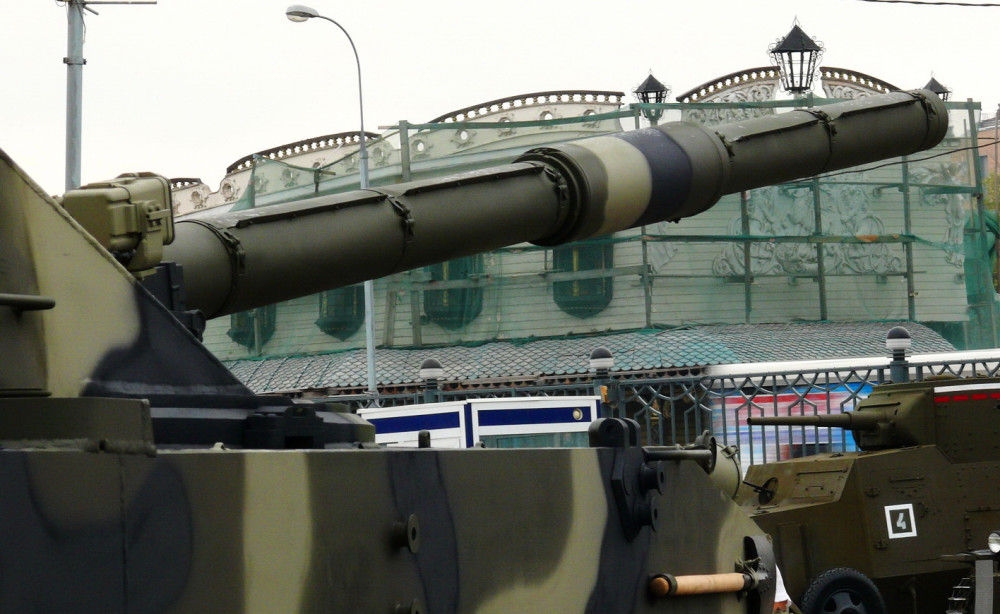 2a75型125毫米滑膛炮这是一款相当有迷惑性的火炮,无论是和标准的2a46