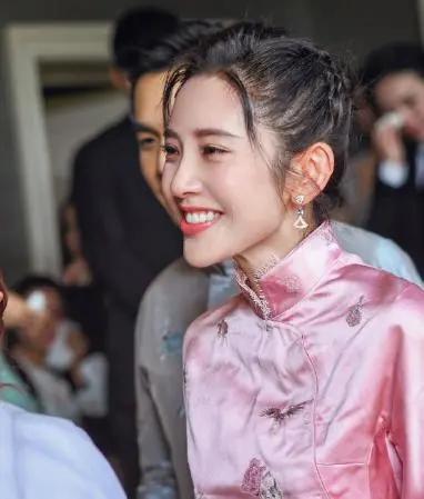 唐艺昕|唐艺昕女儿大名曝光，全网羡慕：张若昀是有多宠老婆啊？