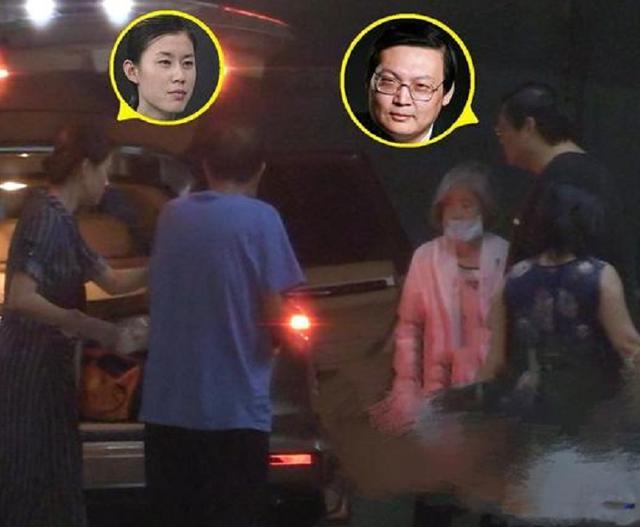 梁宏达|梁宏达真实生活曝光，和娇妻开豪车住豪宅，曾批杨幂是最烂女主角