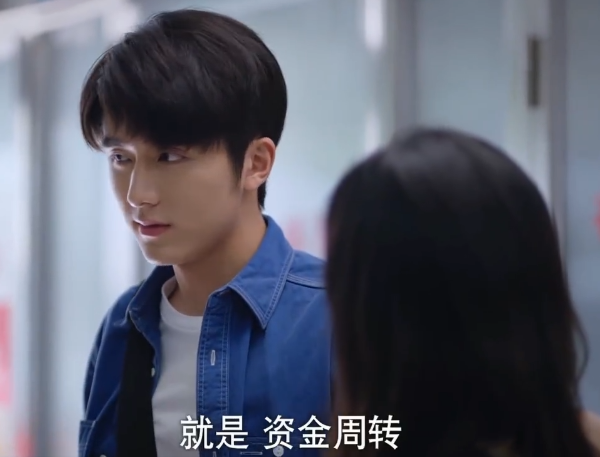 李尖尖|《以家人之名》小哥在国外好惨，生父只养了他两年，李尖尖气炸