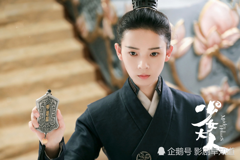 陈瑶|陈瑶三部作品同期上线，逃不了男装魔咒，坐等《皓衣行》美艳造型