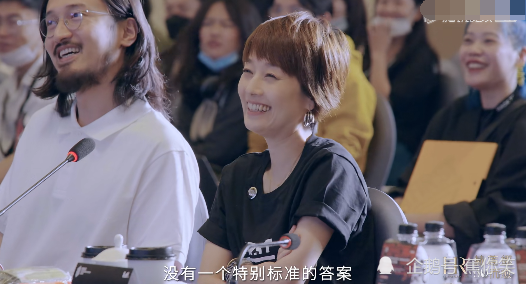 马伊琍|马伊琍回首失败婚姻，感恩低谷期让自己变得柔软，人生观值得借鉴