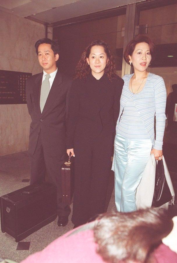 他是霍英东最不肖的儿子,走私,诈骗20亿,霍英东和他断绝了父子关系
