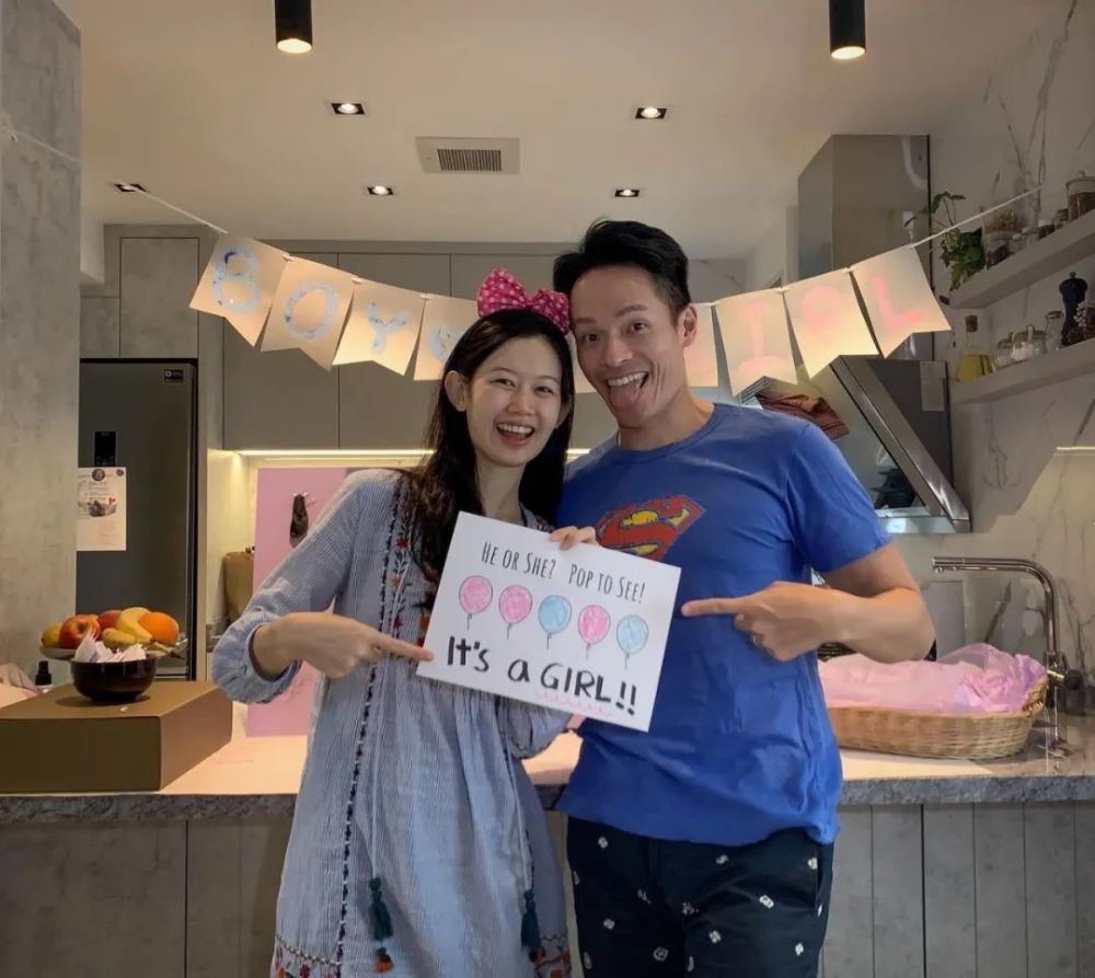 tvb|恭喜！43岁TVB富二代艺人开心宣布太太怀女儿，为梦想放弃做银行高层