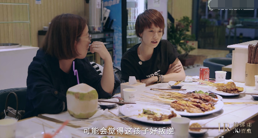 马伊琍|马伊琍爆料：大女儿喜欢李斯丹妮，性格叛逆像爸爸