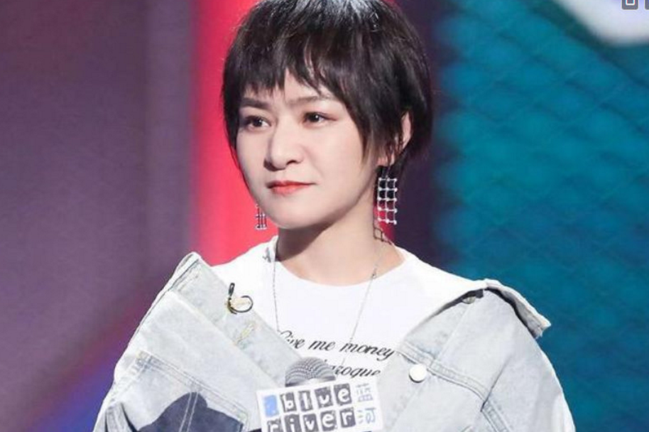 程璐|程璐自曝离婚时想办吐槽大会引质疑，思文已退赛，他还在消费婚姻