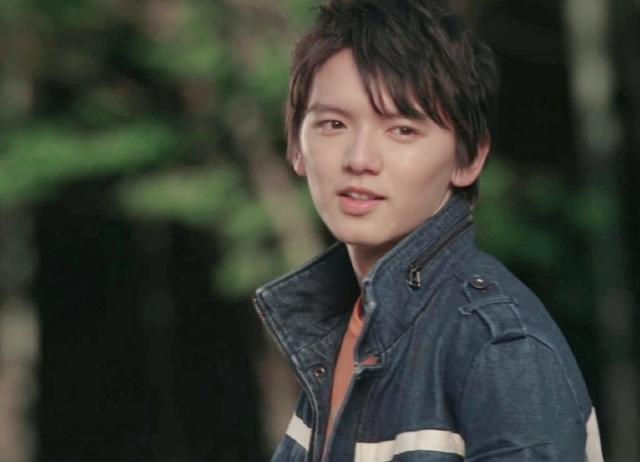 今天是滨田龙臣的20岁生日已经连续四年出演了奥特曼系列