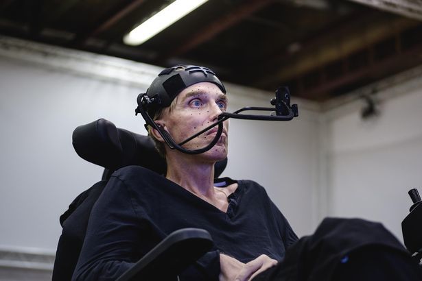 彼得·斯科特·摩根|英国科学家患渐冻症，将自己改造成半人半机器，成功延长寿命