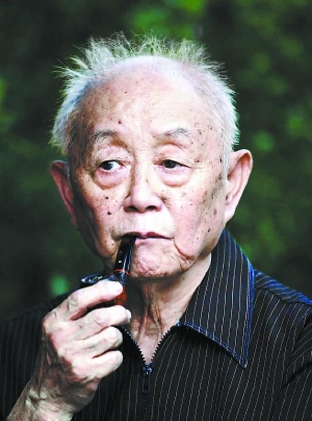 黄永玉|82岁范曾与96岁黄永玉的江湖恩怨，谁赢了？一幅画看出成败