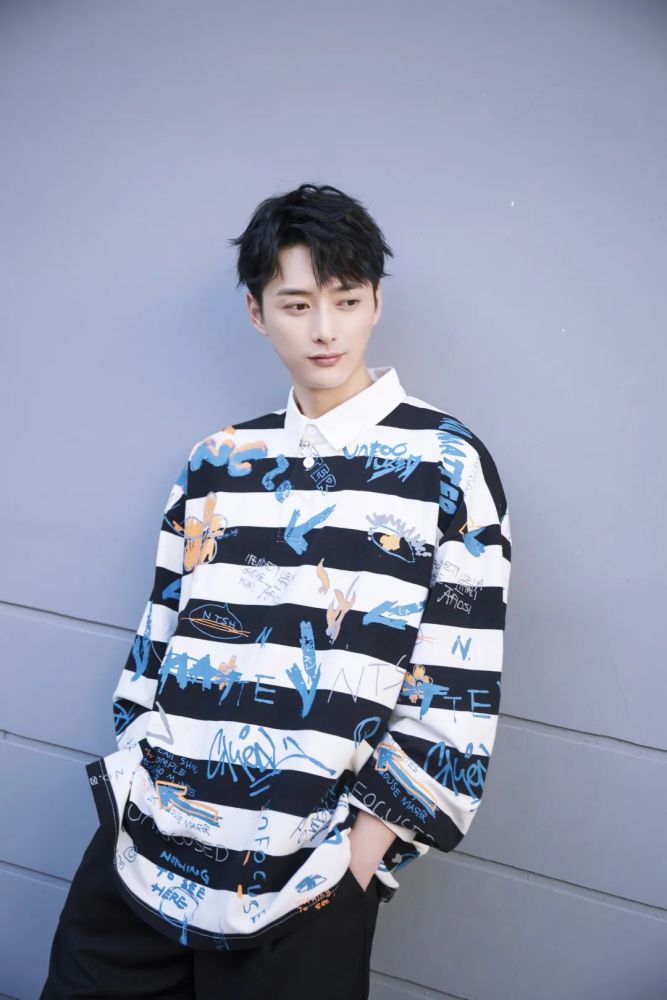 专访琉璃韩承羽安安静静向上不慌不忙成长