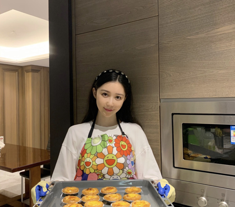 潘玮柏|潘玮柏婚变？网友发帖曝Amy姐大将怀孕，男方为名誉事业转移财产后要离婚