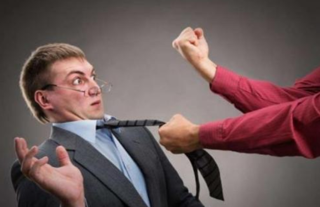 同事|领导在部门群450万卖北京房子，被95后同事怒怼：你这是杀熟！结果蒙了