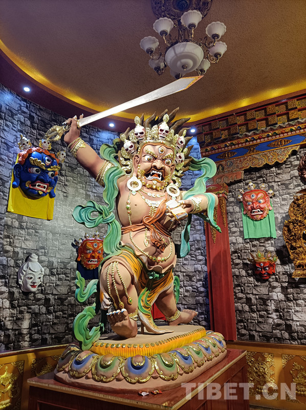 艺术学院|金色谷地上的梦想家