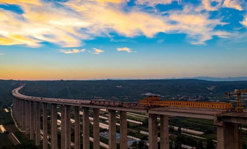 时速80公里!弘农涧河特大桥全幅胜利贯通